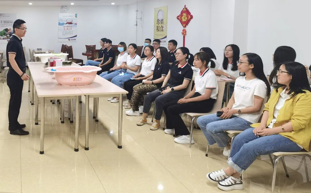 ôÕÇé¶ËÎç|88038ÍþÄá˹¾ÙÐС°Å¨Çé¶ËÎçôÕÆ®Ï㡱Ö÷ÌâÔ˶¯(ͼ2) ôÕÇé¶ËÎç|88038ÍþÄá˹¾ÙÐС°Å¨Çé¶ËÎçôÕÆ®Ï㡱Ö÷ÌâÔ˶¯(ͼ2)